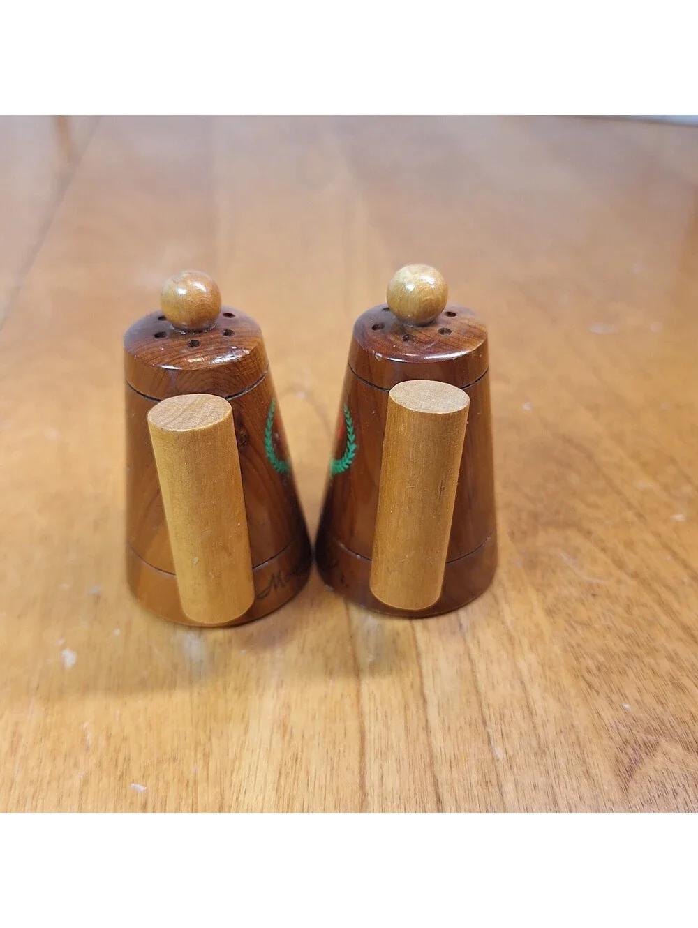 VTG Wooden Coffee Pot Souvenir Salt and Pepper Shakers From Mount Vernon, Va